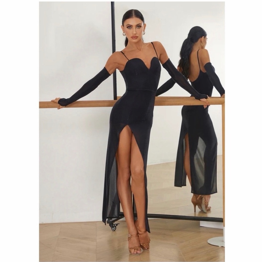 Black Zym Dancestyle Women’s Dress with Gloves